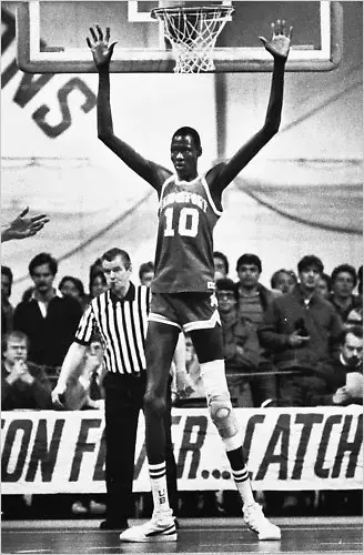  Tallest Basketball Player Manute Bol 